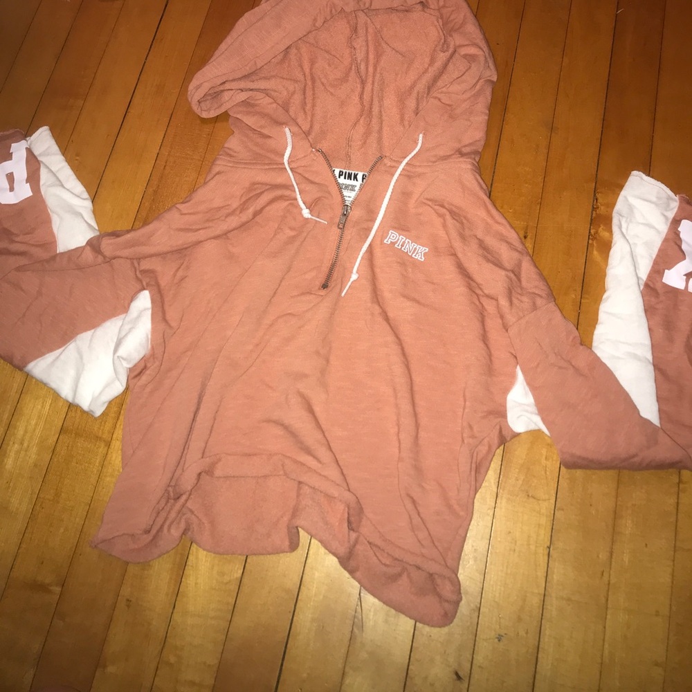 cropped hoodie